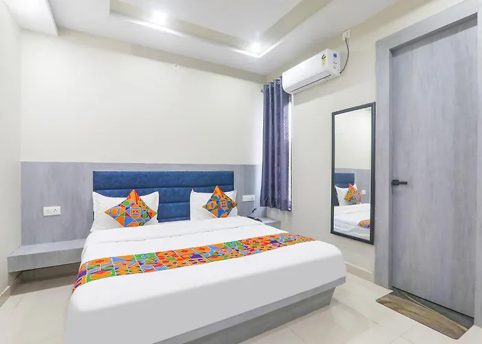 Fabexpress Grand Inn I