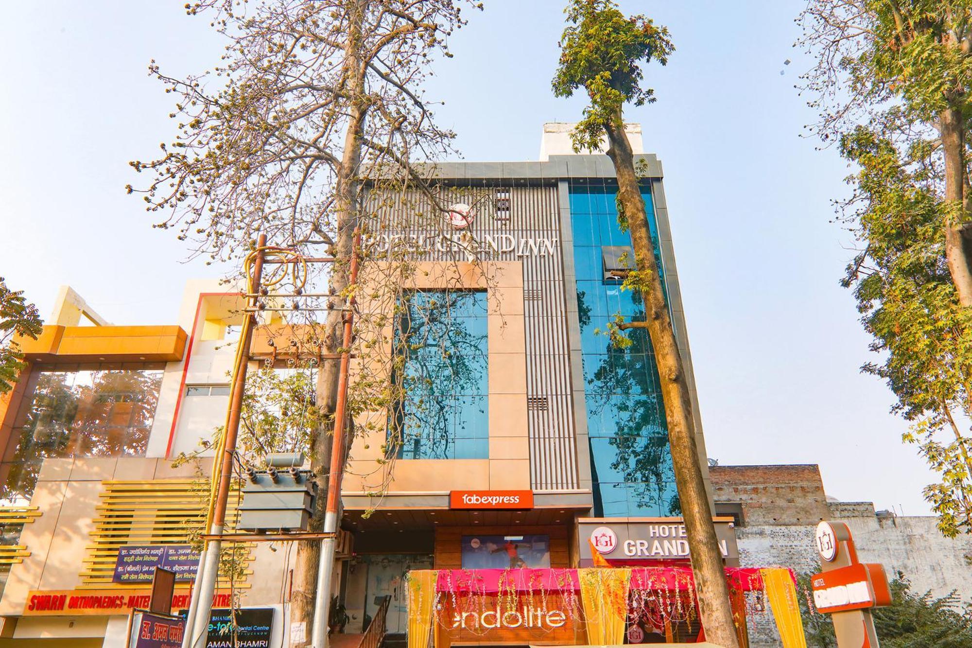 Hotel Fabexpress Grand I